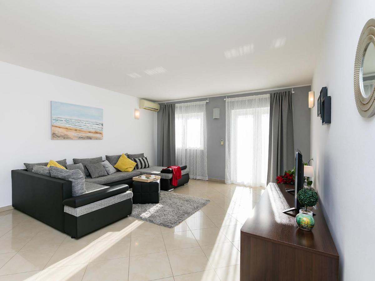 Holiday Appartment Tessa 포레치 외부 사진